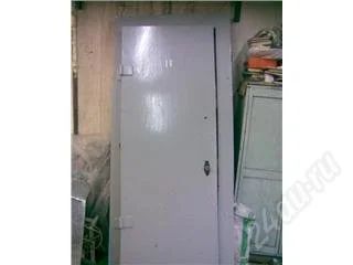 Лот: 48667. Фото: 1. Дверь металическая квартирная... Фурнитура, комплектующие