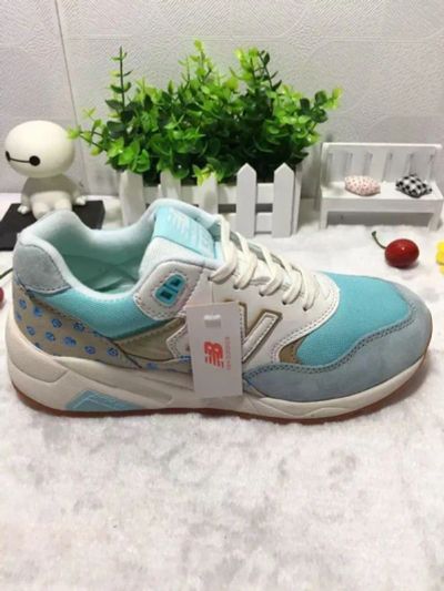 Лот: 8152399. Фото: 1. New Balance кроссовки 580 New... Кеды, кроссовки, слипоны