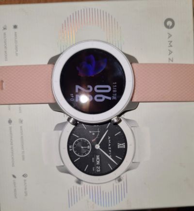 Лот: 19616386. Фото: 1. Xiaomi Amazfit GTR 42 White. Смарт-часы, фитнес-браслеты, аксессуары