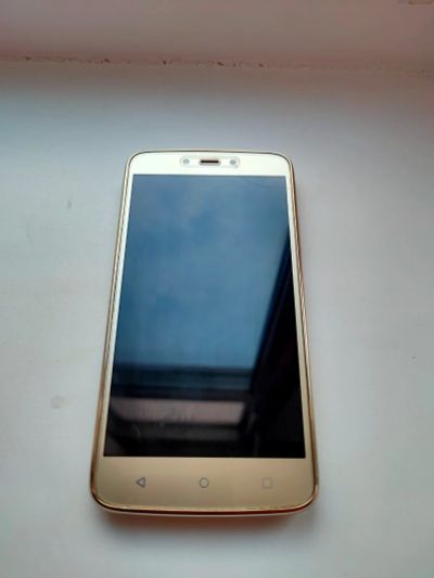 Лот: 16331981. Фото: 1. Смартфон Moto c plus. Смартфоны