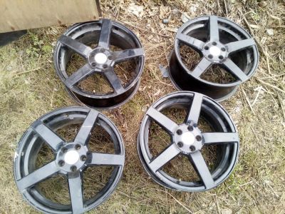 Лот: 11484181. Фото: 1. Литье vossen R17 5*100. Диски