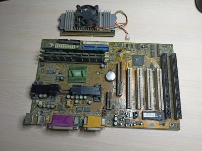 Лот: 19900260. Фото: 1. Celeron 433 Slot1 + MB VIA + 256... Комплекты запчастей