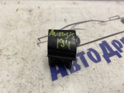 Лот: 21715577. Фото: 1. заглушка кнопки toyota Avensis... Двигатель и элементы двигателя