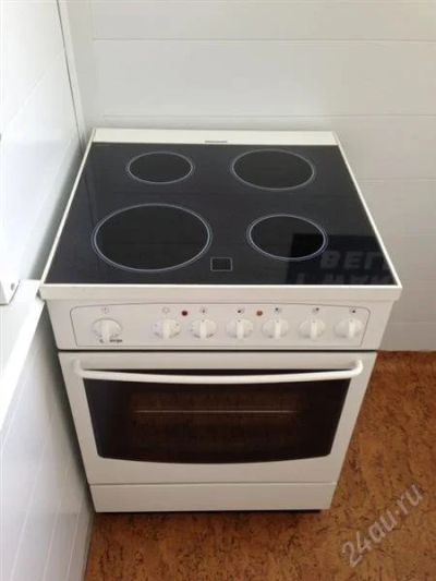Лот: 2785138. Фото: 1. Электрическая плита Gorenje, стеклокерамика. Плиты, духовые шкафы, варочные поверхности