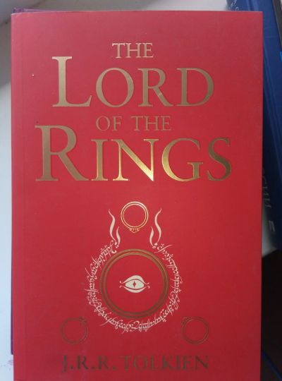 Лот: 13973673. Фото: 1. J R R Tolkien The Lord of the... Художественная