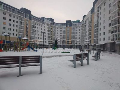 Лот: 19694757. Фото: 1. 4-комнатная квартира на ул. Петра... Квартиры, студии