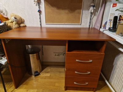 Лот: 23707297. Фото: 1. Письменный стол. Компьютерные и письменные столы