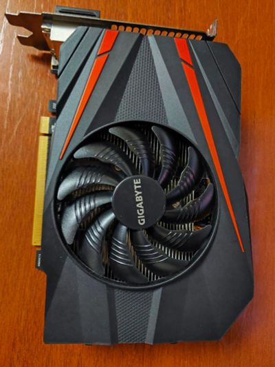 Лот: 20679083. Фото: 1. видеокарта GTX 1060 3gb GigaByte... Видеокарты