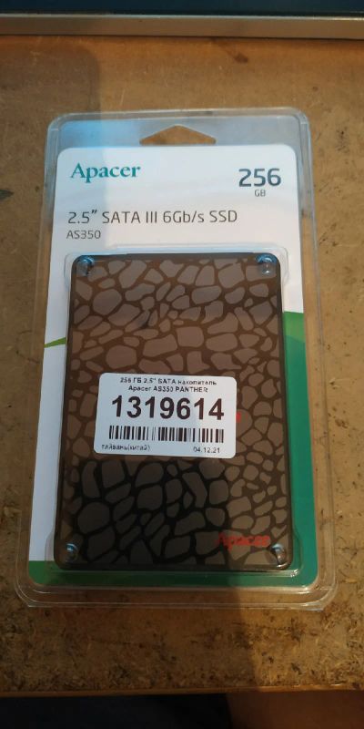 Лот: 18419520. Фото: 1. Продам 256 ГБ 2.5" SATA накопитель... SSD-накопители