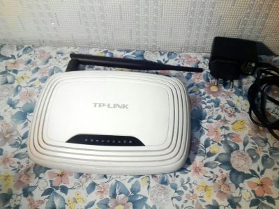 Лот: 4928414. Фото: 1. Беспроводной маршрутизатор (wi-fi... WiFi, Bluetooth адаптеры