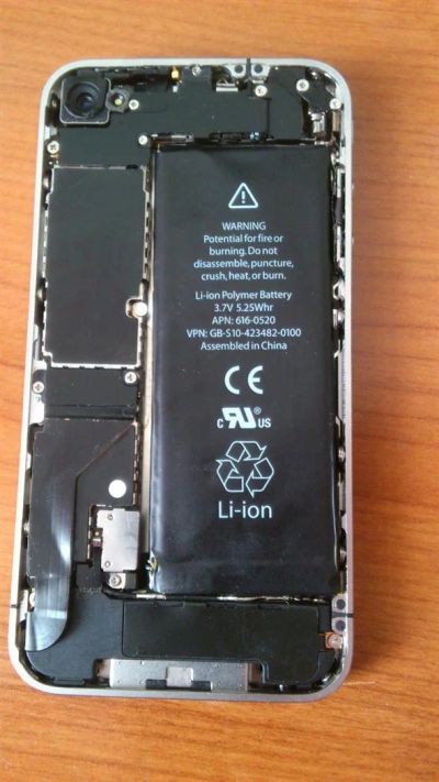 Лот: 3120816. Фото: 1. Продам оригинальный IPhone 4 16Gb... Смартфоны