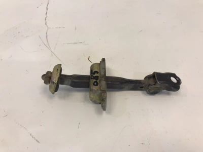 Лот: 21708493. Фото: 1. ограничитель двери Nissan Almera... Двигатель и элементы двигателя
