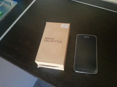 Лот: 7996502. Фото: 1. samsung galaxy S5. Кнопочные мобильные телефоны