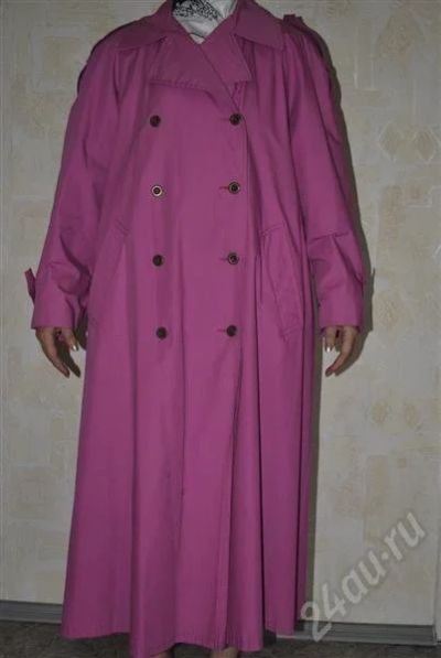 Лот: 642370. Фото: 1. Розовый плащ. Верхняя одежда