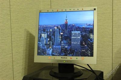 Лот: 2403201. Фото: 1. Монитор Viewsonic 17" (VA703M). ЖК-мониторы