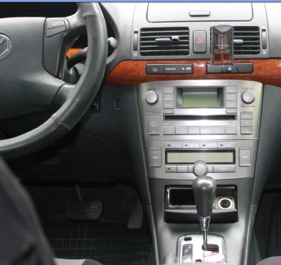 Лот: 3801794. Фото: 1. Штатная магнитола Toyota Avensis... Автомагнитолы
