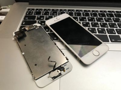 Лот: 12142910. Фото: 1. Дисплей IPhone 5s белый. Дисплеи, дисплейные модули, тачскрины