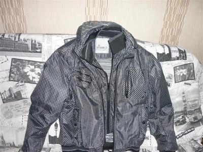 Лот: 1670035. Фото: 1. Ветровка2. Верхняя одежда
