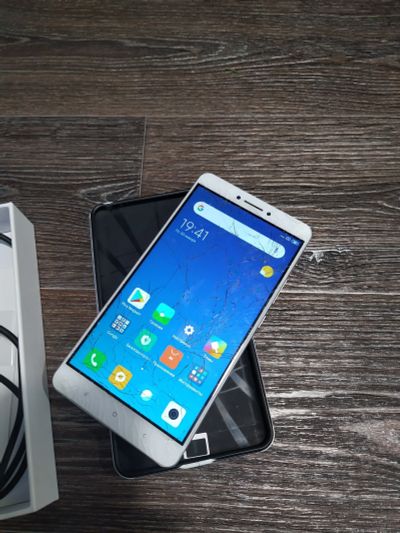 Лот: 15253278. Фото: 1. Xiaomi mi max 32gb. Смартфоны