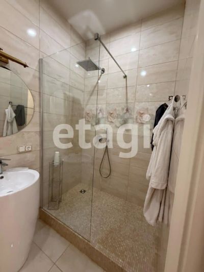 Лот: 25293551. Фото: 1. 3-комн. квартира , Красноярск... Квартиры, студии