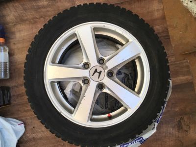 Лот: 10213744. Фото: 1. Диски(honda)+ зимняя резина Nokian... Шины на дисках