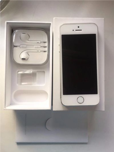 Лот: 9942496. Фото: 1. Продам Apple iPhone 5s 64GB, LTE... Смартфоны