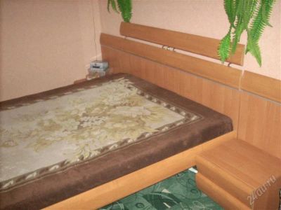 Лот: 2498540. Фото: 1. Кровать с тумбочками. Кровати
