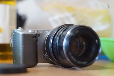 Лот: 15788831. Фото: 1. Sony nex-5 + Гелиос 44м-4 + переходник... Цифровые беззеркальные со сменной оптикой