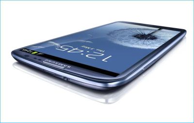 Лот: 3556643. Фото: 1. Samsung Galaxy S3 16gb black Почти... Смартфоны