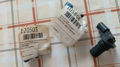 Лот: 25272607. Фото: 1. Датчик и клапан на QR25DE. Двигатель и элементы двигателя