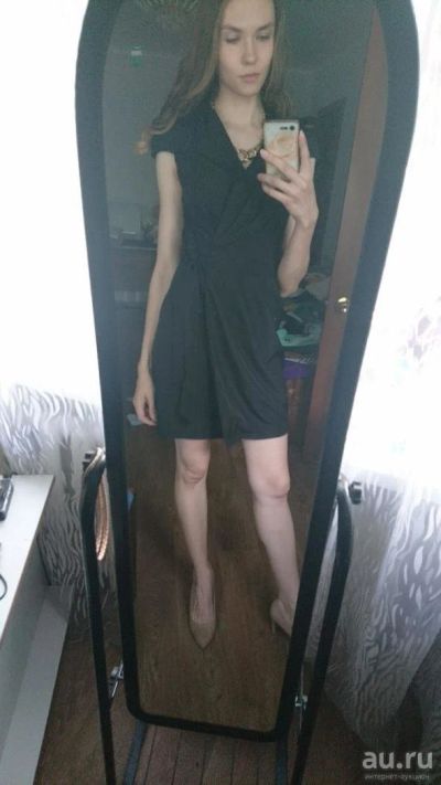 Лот: 10327011. Фото: 1. Маленькое черное платье новое. Платья