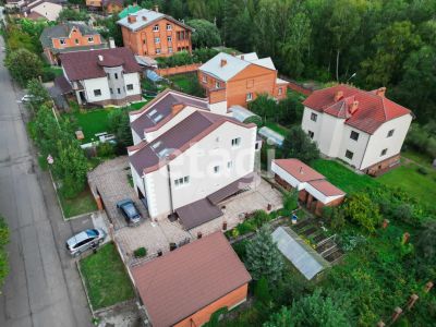 Лот: 25298829. Фото: 1. 5-комн. и более дом , Красноярск... Дома