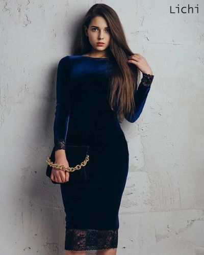 Лот: 8770164. Фото: 1. Бархатное платье. Платья