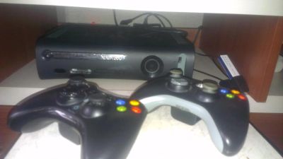 Лот: 4656391. Фото: 1. xbox 360 elite freebot. Игровые приставки, консоли