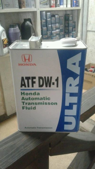 Масло atf хонда. Honda ATF DW-1. Honda Ultra ATF DW-1. Honda Ultra ATF-dw1 vs Honda ATF-dw1. Жидкость Honda ATF DW-1 - 4 литра 90471-px4-000.