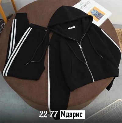 Лот: 25810264. Фото: 1. Теплый спортивный костюм на флисе... Спортивные костюмы