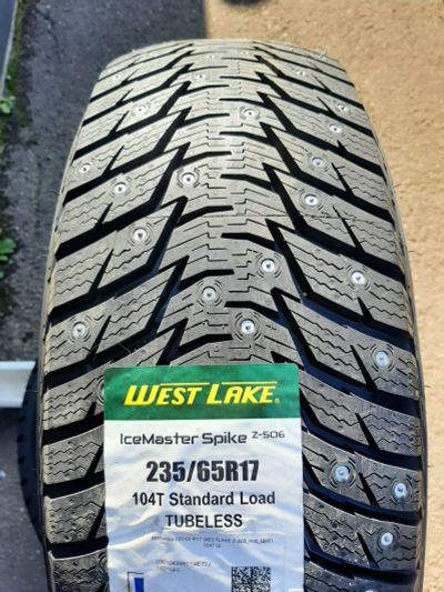 Лот: 20775889. Фото: 1. 235/65 R17 104T Westlake IceMaster... Шины