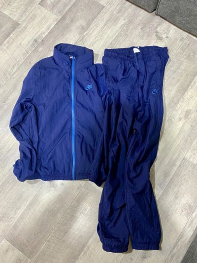 Лот: 20835329. Фото: 1. Спортивный костюм Nike оригинальный. Спортивные костюмы