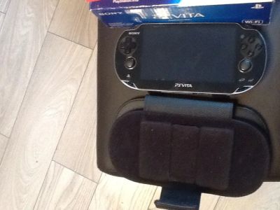 Лот: 3293296. Фото: 1. Ps Vita + карта памяти 16gb... Игровые приставки, консоли