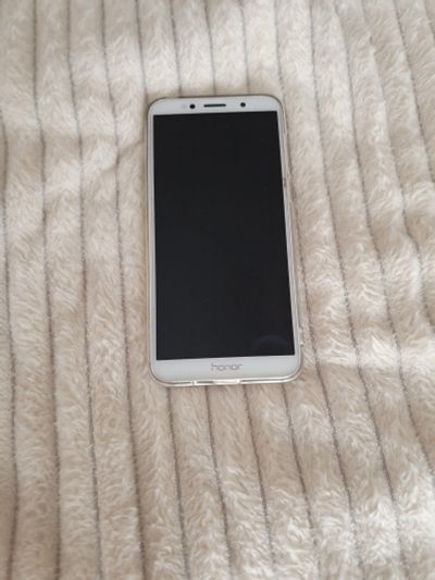 Лот: 15947074. Фото: 1. Телефон Honor 7a. Смартфоны