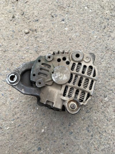 Лот: 18178138. Фото: 1. Генератор Mitsubishi Lancer на... Электрооборудование
