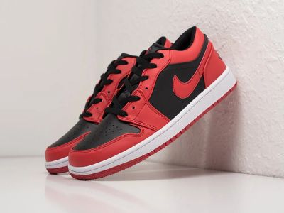 Лот: 24978523. Фото: 1. Кроссовки Nike Air Jordan 1 Low. Кеды, кроссовки, слипоны