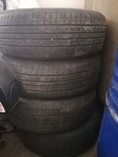 Лот: 15587622. Фото: 1. Шины Nexen 235*65*17. Шины