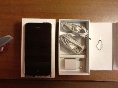 Лот: 3198642. Фото: 1. Apple 4S. Смартфоны