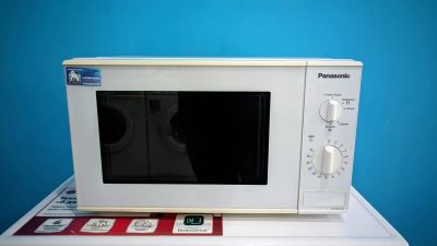 Лот: 22295570. Фото: 1. Микроволновая печь Panasonic NN-SM221W... Микроволновки, мини-печи