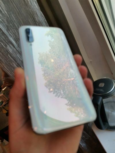 Лот: 15953676. Фото: 1. Mi 9 lite. Смартфоны