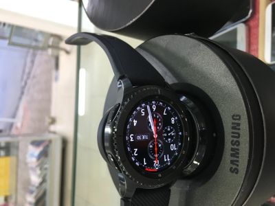 Лот: 14281193. Фото: 1. Samsung gear s3 frontier. Смарт-часы, фитнес-браслеты, аксессуары