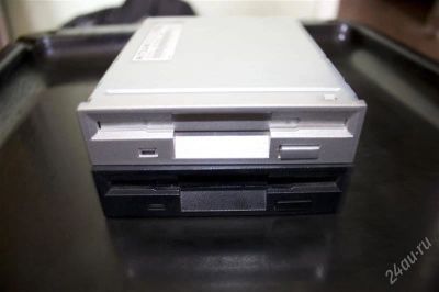 Лот: 1613962. Фото: 1. 2 новых дискетника. Приводы CD, DVD, BR, FDD
