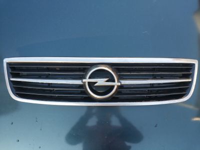 Лот: 13995392. Фото: 1. Решотка радиатора Opel Omega B... Кузов