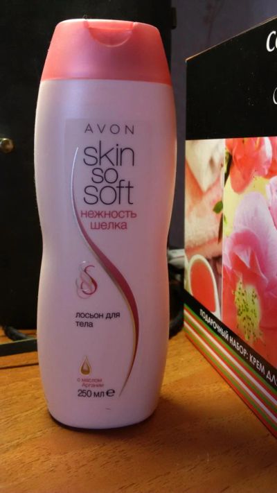 Лот: 7574347. Фото: 1. Лосьен для тела Avon. Уход за телом
